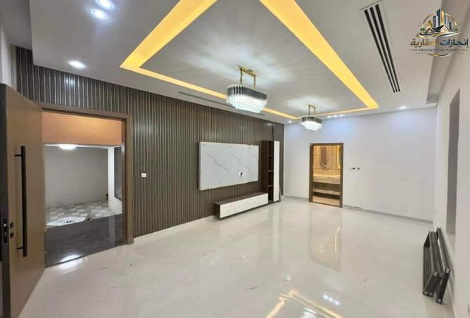 100420627 - Property Image 2