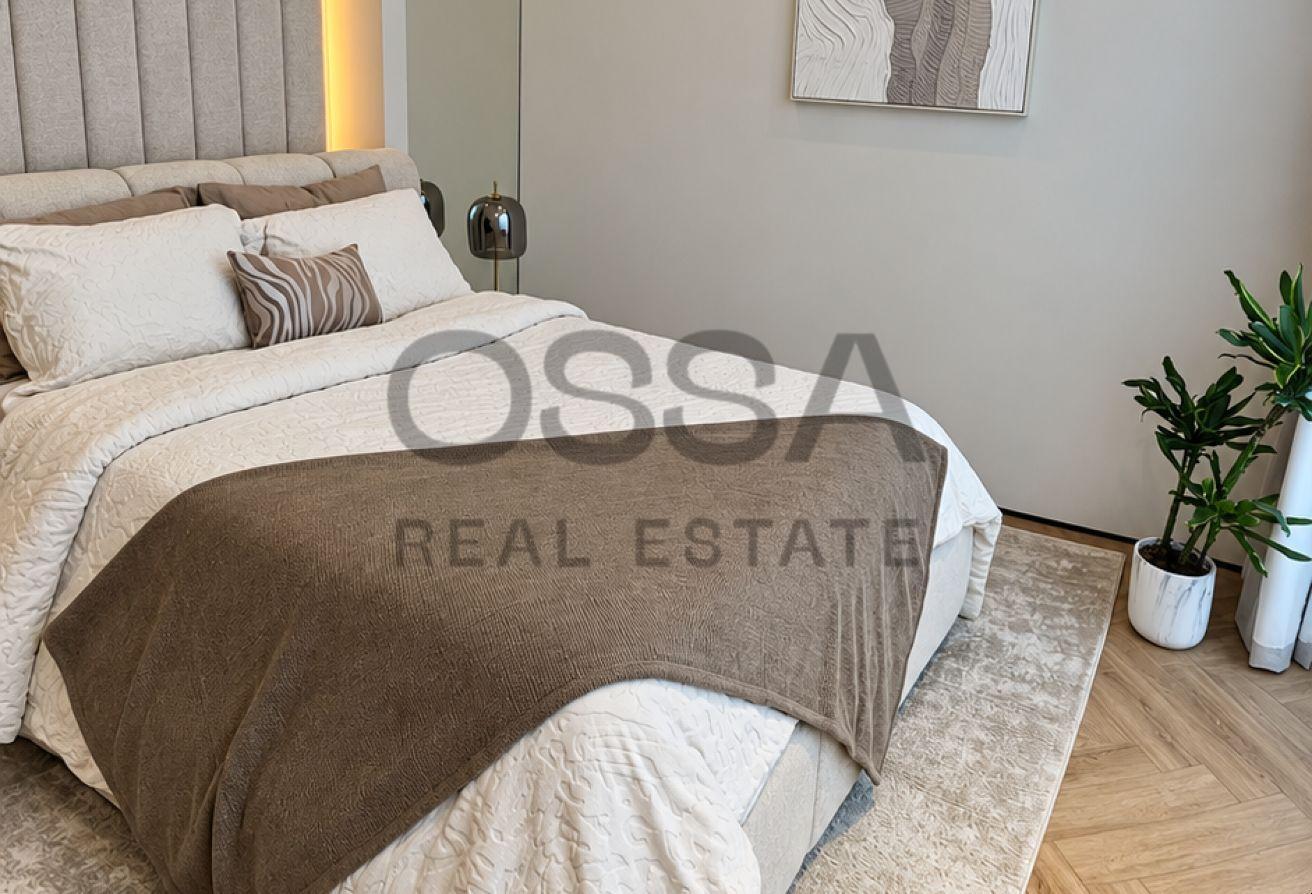 Fully Upgraded | Turnkey | West Beach View photo 10