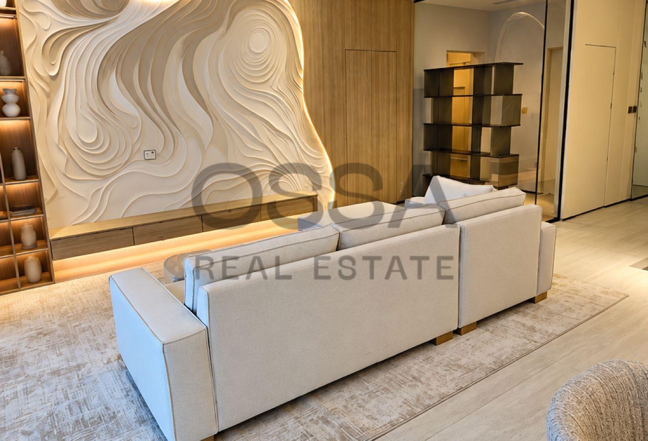 Fully Upgraded | Turnkey | West Beach View photo 4
