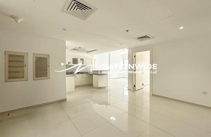 Apartment - 2 Bedrooms - 3 Bathrooms for rent in Marina Bay by DAMAC - Najmat Abu Dhabi - Al Reem Island - Abu Dhabi