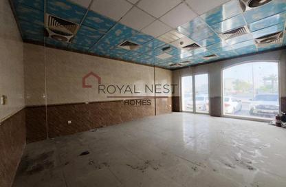 Shop - Studio for rent in Building Y21 - England Cluster - International City - Dubai