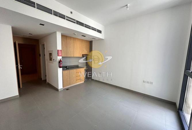 121982553 - Property Image 2