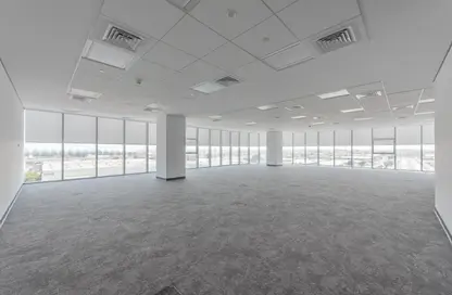Office Space - Studio for rent in Dubai Commercity - Umm Ramool - Dubai