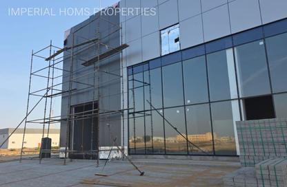 Show Room - Studio - 2 Bathrooms for rent in Umm Al Thuoob - Umm Al Quwain