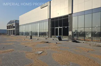 Show Room - Studio - 2 Bathrooms for rent in Umm Al Thuoob - Umm Al Quwain