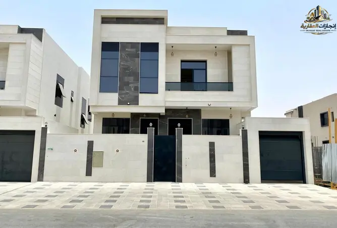 156047763 - Property Image 2