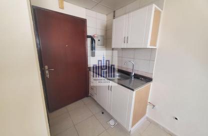 Apartment - Studio - 1 Bathroom for rent in Fire Station Road - Muwaileh - Sharjah Apartment - Studio - 1 Bathroom for rent in Fire Station Road - Muwaileh - Sharjah