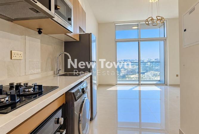 Luxury Studio |High Floor| Miracle Garden View