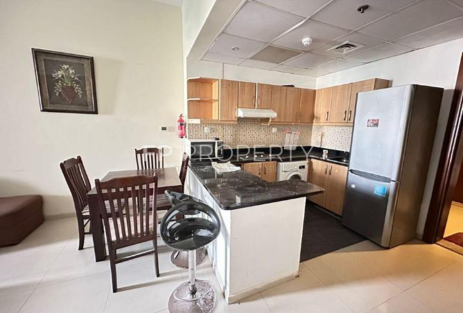 94022243 - Property Image 2