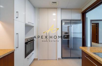Apartment - 2 Bedrooms - 3 Bathrooms for sale in Burj Vista Tower 1 - Burj Vista - Downtown Dubai - Dubai