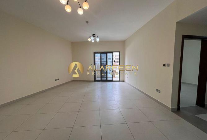 73121245 - Property Image 2