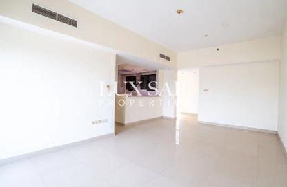 Apartment - 3 Bedrooms - 4 Bathrooms for sale in Centrium Tower 1 - Centrium Towers - Dubai Production City (IMPZ) - Dubai