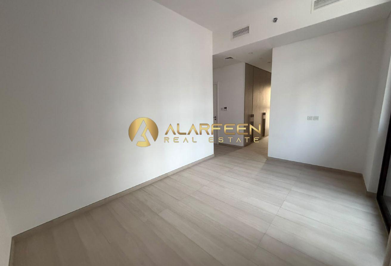 Community View | Fitted Kitchen | Prime Location photo 4