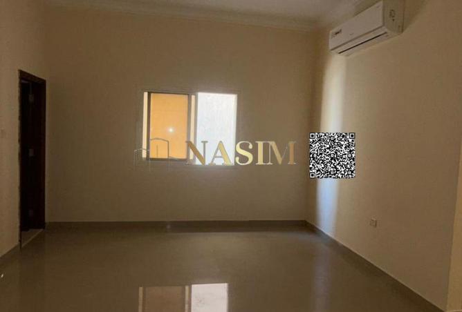 73858171 - Property Image 2