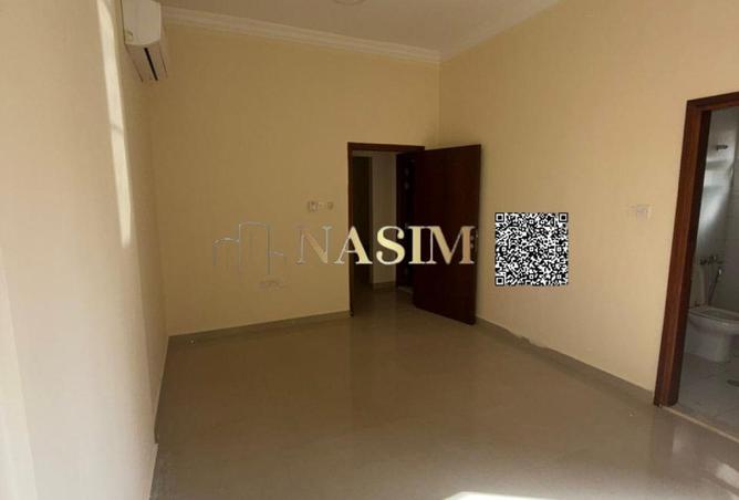 73858171 - Property Image 3