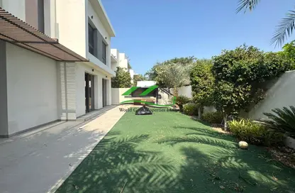 فيلا - 4 غرف نوم - 6 حمامات للايجار في ريدوودز - فدان ياس - جزيرة ياس - أبوظبي فيلا - 4 غرف نوم - 6 حمامات للايجار في ريدوودز - فدان ياس - جزيرة ياس - أبوظبي