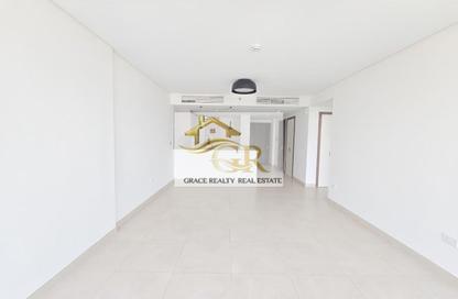 Apartment - 1 Bedroom - 2 Bathrooms for rent in 1 Residences - 2 - 1 Residences - Al Kifaf - Bur Dubai - Dubai
