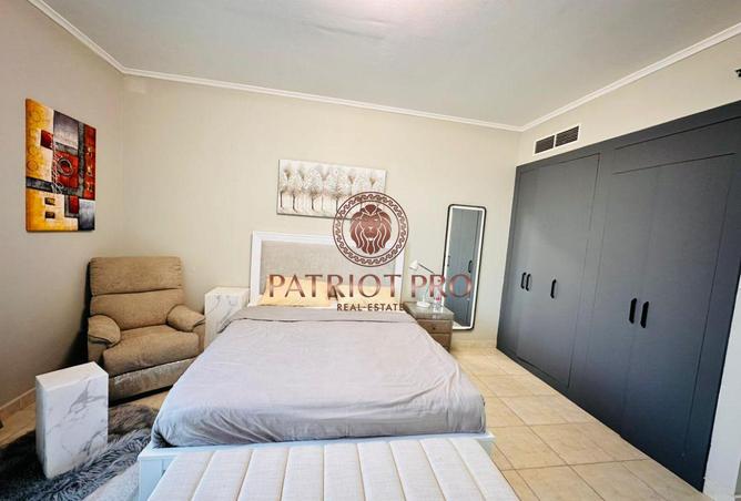 Fully Furnished | Fully Upgraded | Canal Community photo 3