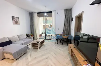 شقة - غرفة نوم - 2 حمامات للايجار في إمباير جاردنز - مجمع دبي ريزيدنس - دبي لاند - دبي