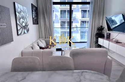 شقة - غرفة نوم - 2 حمامات للايجار في بن غاطي لونا - الضاحية 12 - قرية جميرا الدائرية - دبي