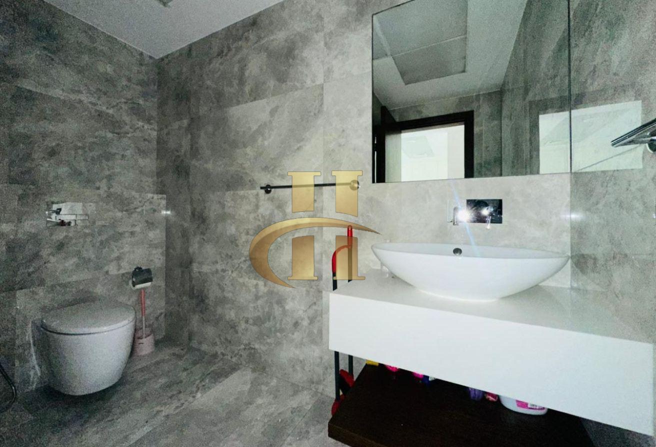 Huge Apartment-Fitted Kitchen-Best Deal-Book Now photo 11