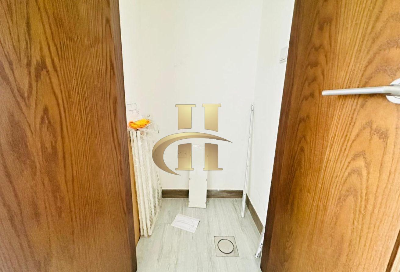 Huge Apartment-Fitted Kitchen-Best Deal-Book Now photo 9