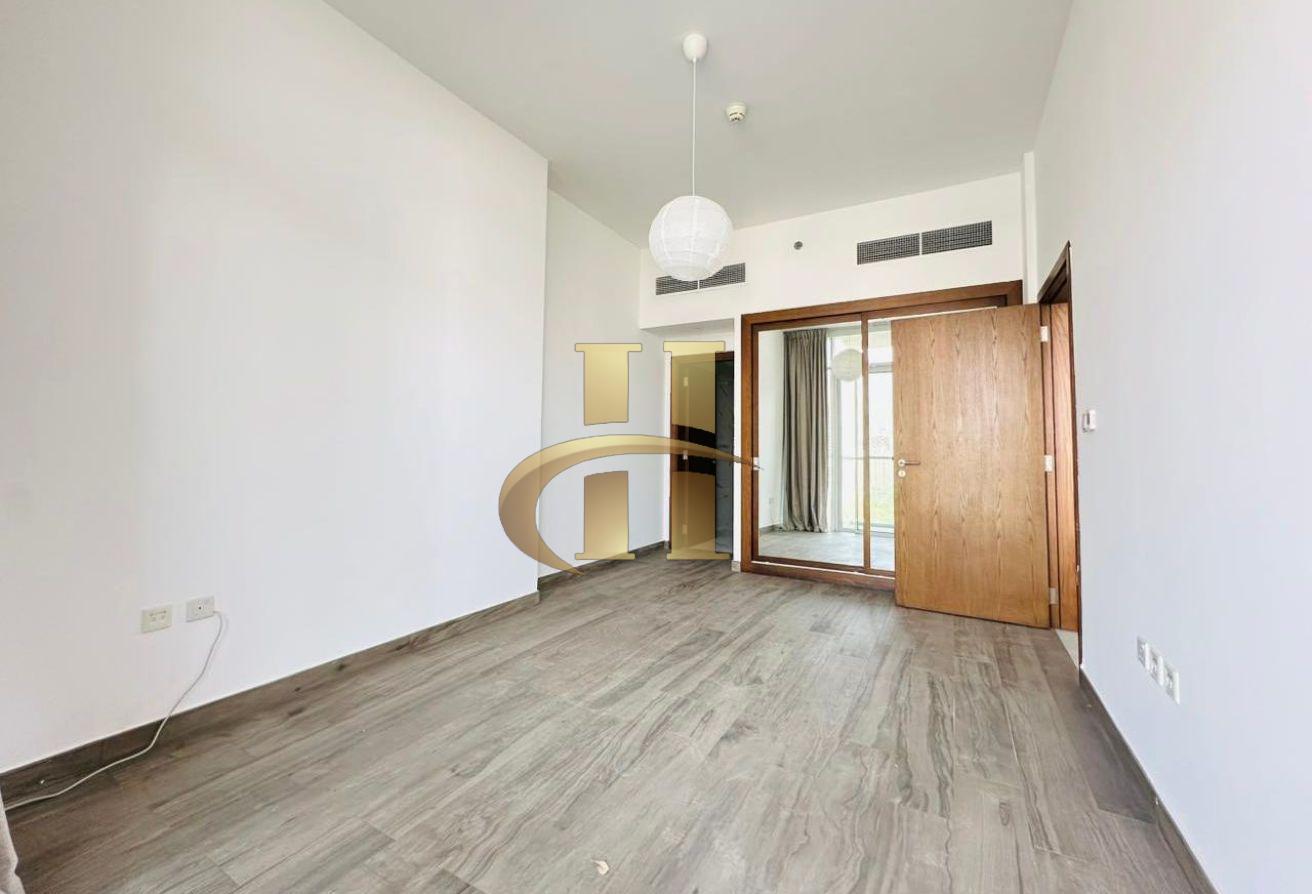 Huge Apartment-Fitted Kitchen-Best Deal-Book Now photo 3