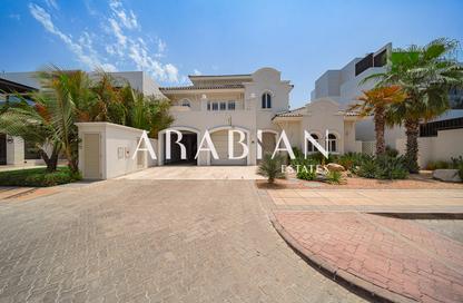 Villa - 5 Bedrooms - 6 Bathrooms for rent in Garden Homes Frond M - Garden Homes - Palm Jumeirah - Dubai Villa - 5 Bedrooms - 6 Bathrooms for rent in Garden Homes Frond M - Garden Homes - Palm Jumeirah - Dubai