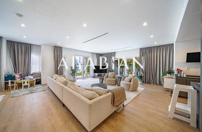 Villa - 5 Bedrooms - 6 Bathrooms for rent in Garden Homes Frond M - Garden Homes - Palm Jumeirah - Dubai
