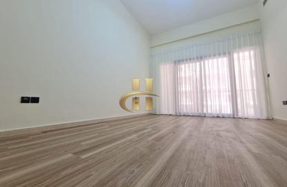 Villa - 4 - 6 for rent in Park Villas 6 - District 14 - Jumeirah Village Circle - Dubai
