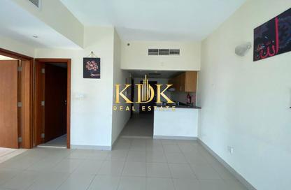 Apartment - 1 Bedroom - 2 Bathrooms for rent in Cricket Tower - Dubai Sports City - Dubai