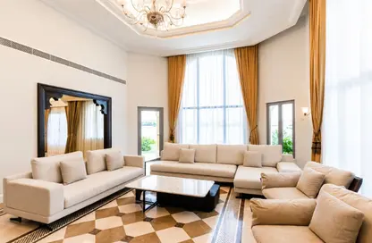 Apartment - 2 Bedrooms - 5 Bathrooms for sale in Al Anbara - Shoreline Apartments - Palm Jumeirah - Dubai