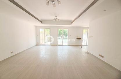 Townhouse - 3 - 2 for rent in Springs 5 - The Springs - Dubai