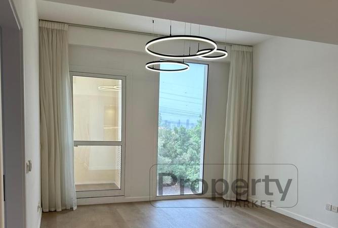 100422402 - Property Main Image