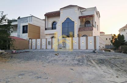Villa - 4 Bedrooms - 7 Bathrooms for sale in Al Yasmeen 1 - Al Yasmeen - Ajman