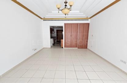 Apartment - Studio - 1 Bathroom for rent in Al Dhafra 3 - Al Dhafra - Greens - Dubai