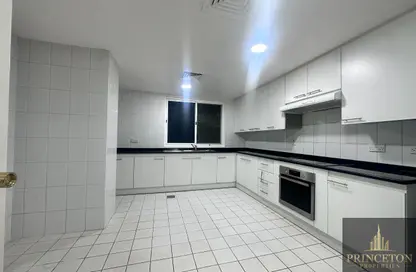 Apartment - 3 Bedrooms - 4 Bathrooms for rent in Golden Sands 7 - Mankhool - Bur Dubai - Dubai