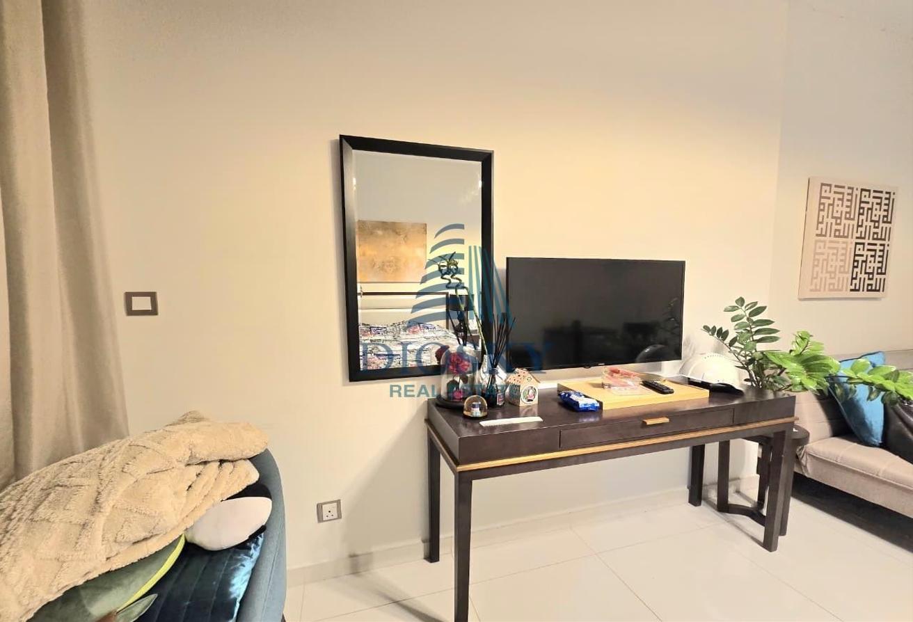 Fully Furnished|All Bills Included|Chiller Free photo 4