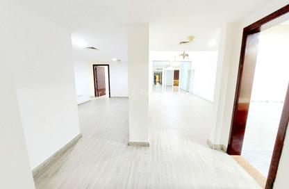 Apartment - 3 - 4 for rent in New Al Taawun Road - Al Taawun - Sharjah