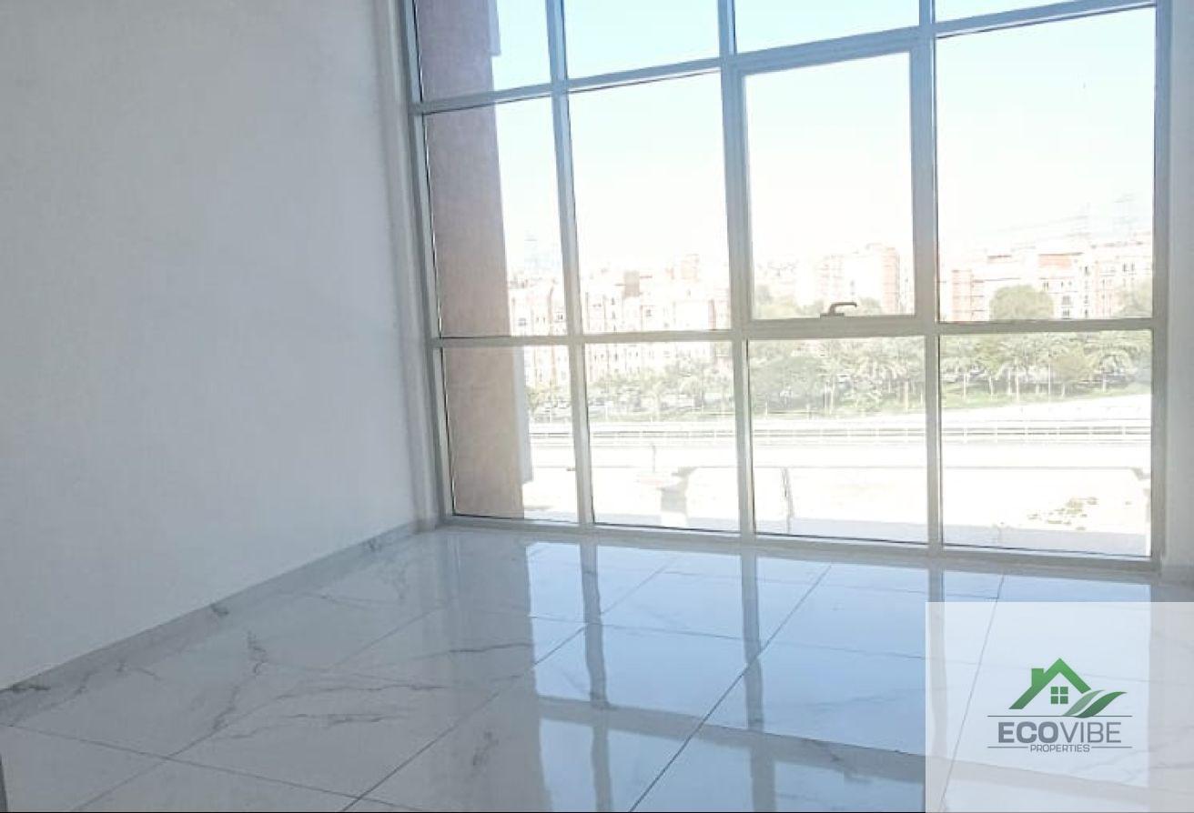Bright 2BR Apartment + Maid | Downtown & Road View photo 12
