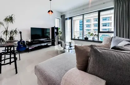 Apartment - 1 Bedroom - 2 Bathrooms for sale in 29 Burj Boulevard Tower 2 - 29 Burj Boulevard - Downtown Dubai - Dubai