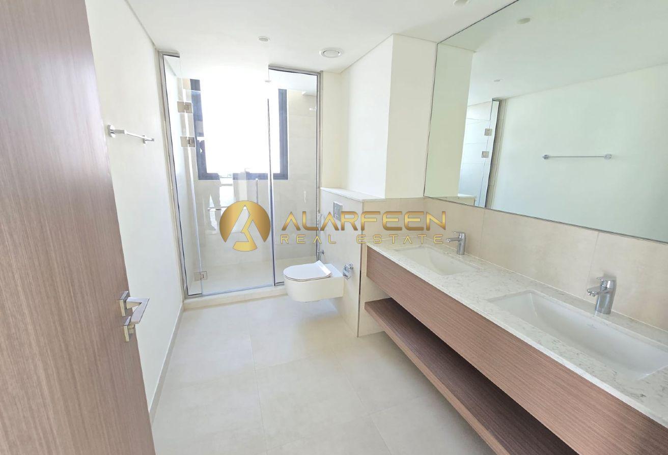 Family Community | Exquisite 4BR | Landscaped photo 12