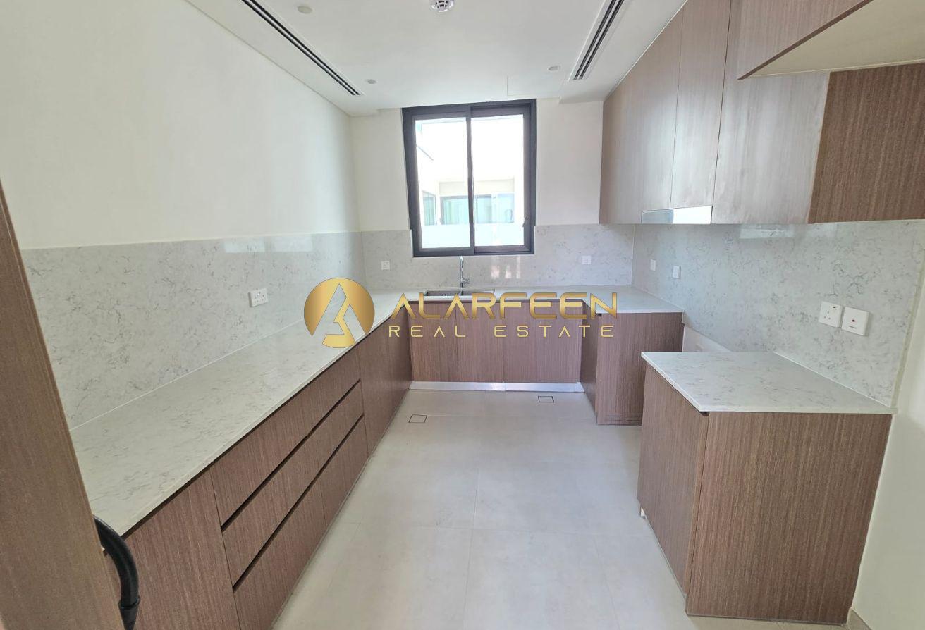 Family Community | Exquisite 4BR | Landscaped photo 9