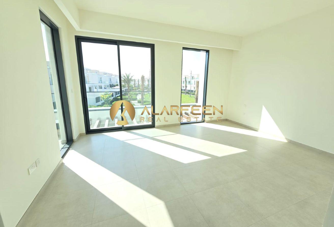 Family Community | Exquisite 4BR | Landscaped photo 5