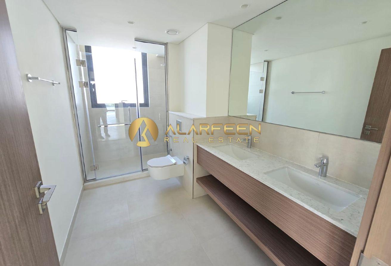 Family Community | Exquisite 4BR | Landscaped photo 14