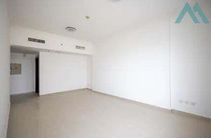 Apartment - 1 Bedroom - 2 Bathrooms for rent in V3 Tower - JLT Cluster V - Jumeirah Lake Towers - Dubai