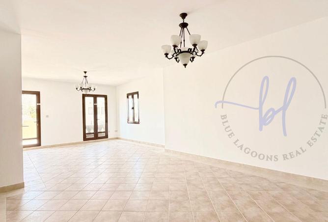 60520399 - Property Image 2