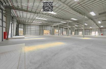 Factory - Studio - 3 Bathrooms for rent in Umm Al Thuoob - Umm Al Quwain