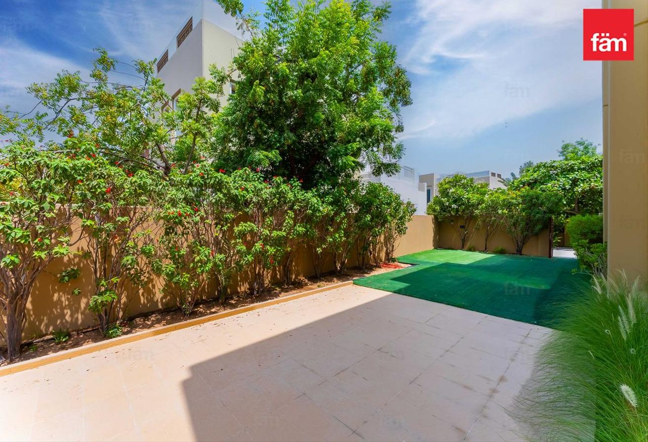 Vacant: One Of The Largest 5 Beds To Rent In Rahat photo 29