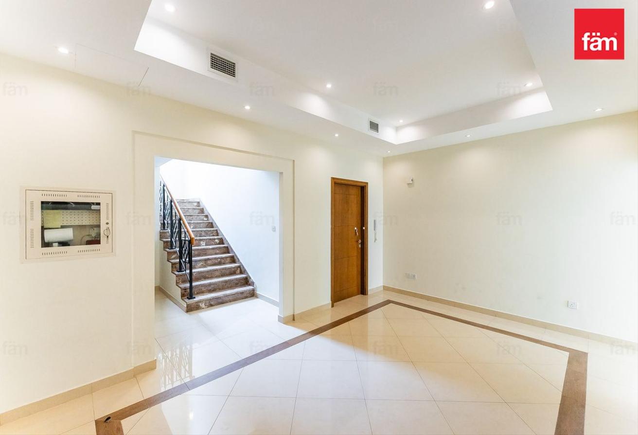 Vacant: One Of The Largest 5 Beds To Rent In Rahat photo 8